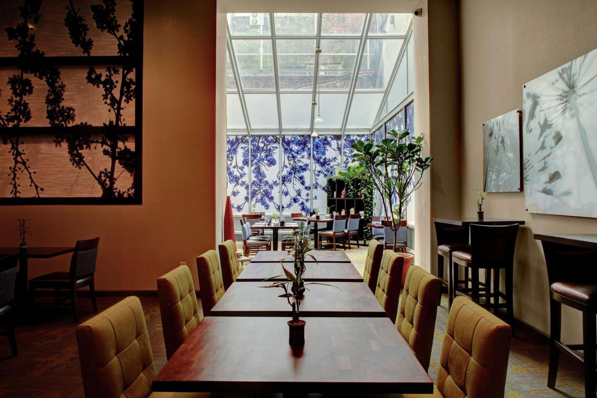 Hilton Garden Inn New York/Manhattan-Chelsea Exterior photo