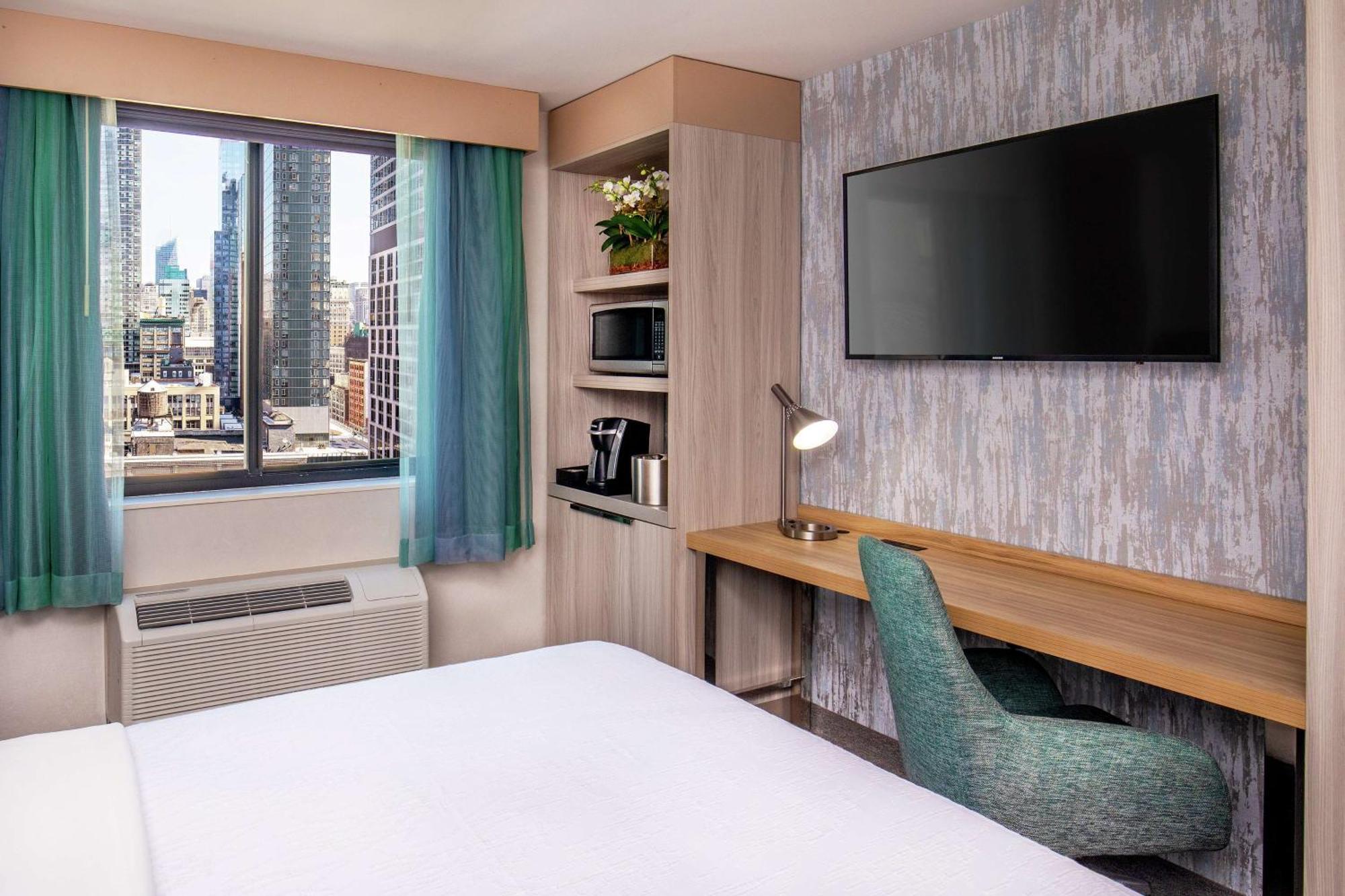 Hilton Garden Inn New York/Manhattan-Chelsea Exterior photo