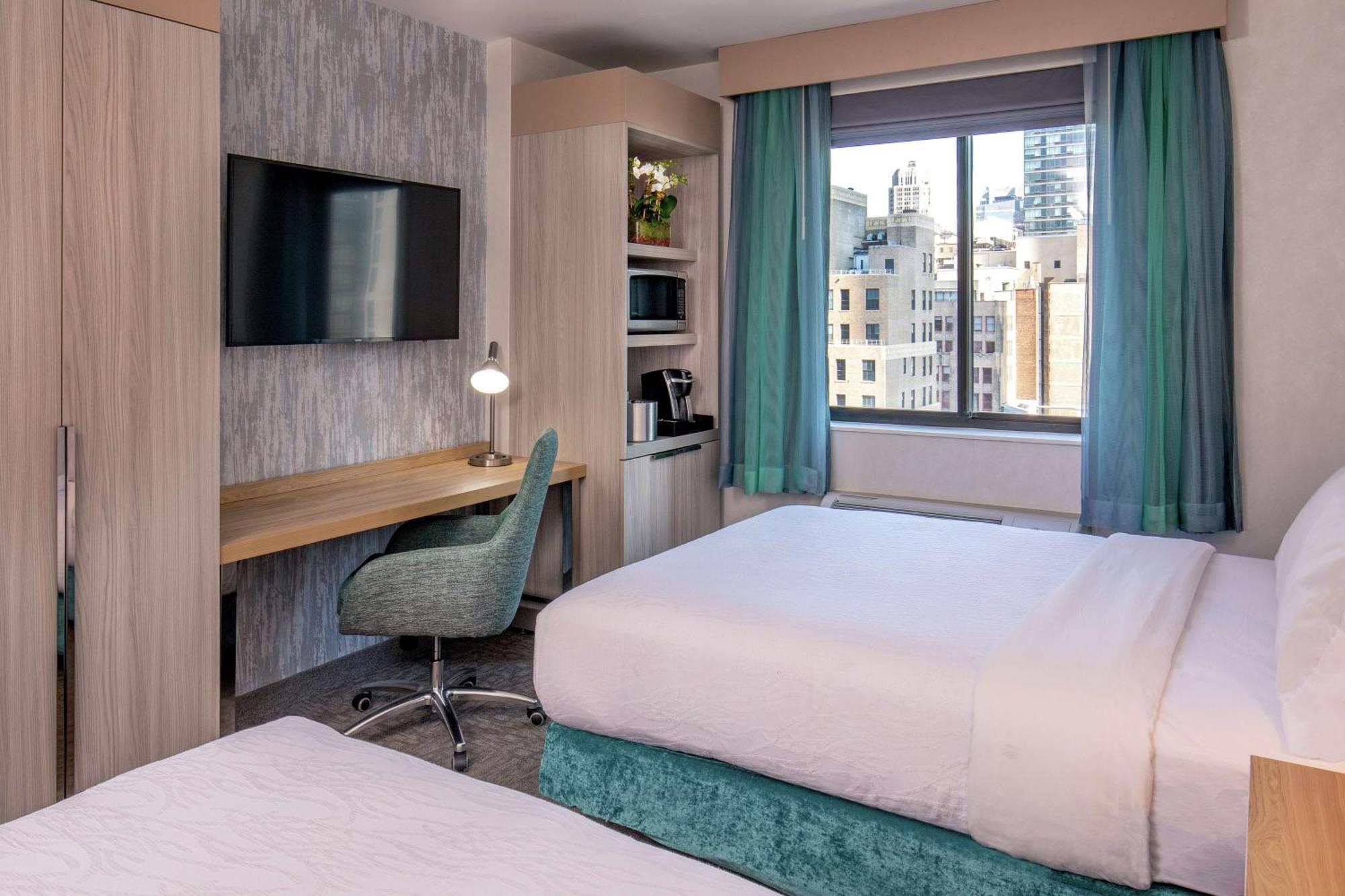 Hilton Garden Inn New York/Manhattan-Chelsea Exterior photo