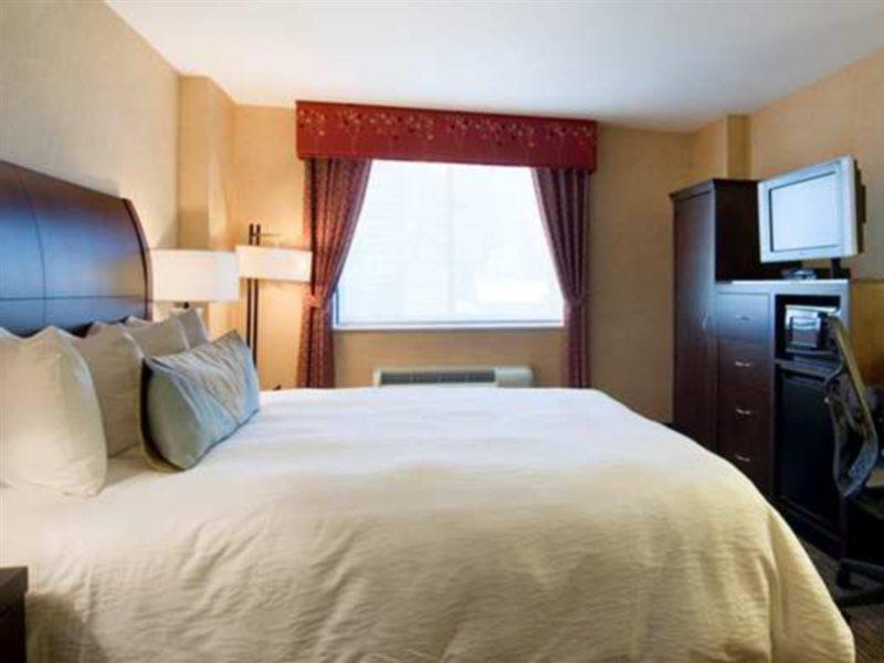Hilton Garden Inn New York/Manhattan-Chelsea Exterior photo