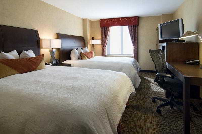 Hilton Garden Inn New York/Manhattan-Chelsea Exterior photo