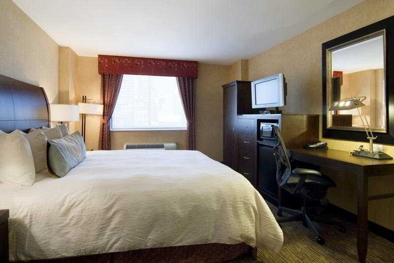 Hilton Garden Inn New York/Manhattan-Chelsea Exterior photo
