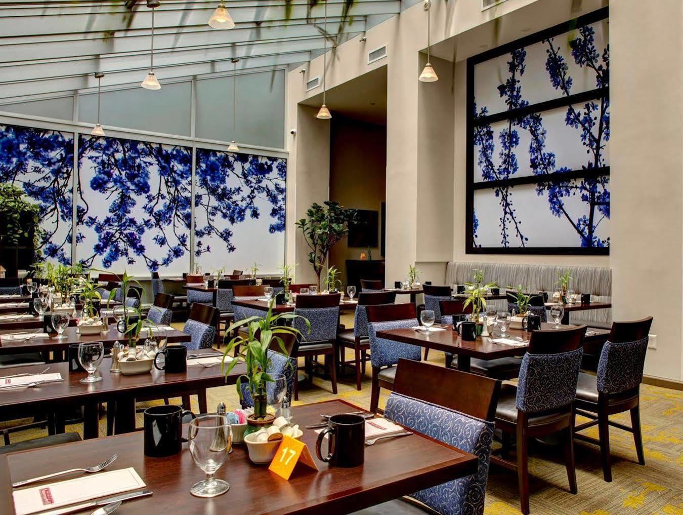 Hilton Garden Inn New York/Manhattan-Chelsea Exterior photo