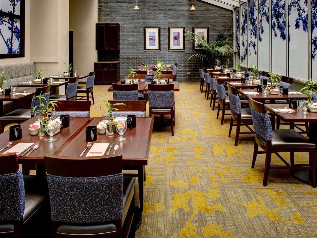 Hilton Garden Inn New York/Manhattan-Chelsea Exterior photo